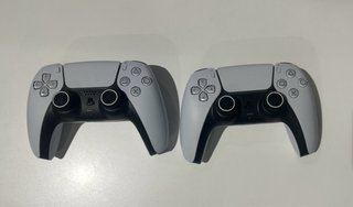 Ps5 Slim con lector, en garantía y 2 mandos
