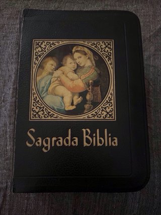 SAGRADA BIBLIA