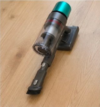 Aspiradora V5 inalambrica de marca Smart AI.