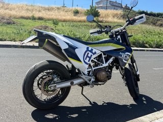 Husqvarna 701 Supermotard