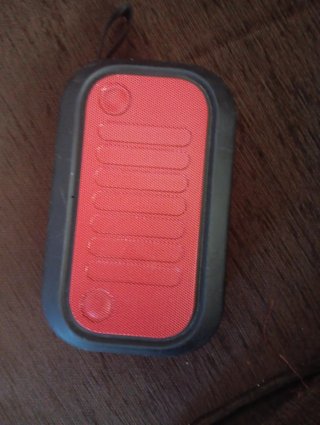 Altavoz Bluetooth Rojo y Negro  Jeep