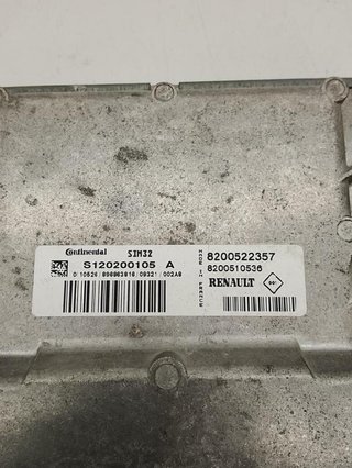 Centralita motor uce renault s120200105a clio 5781