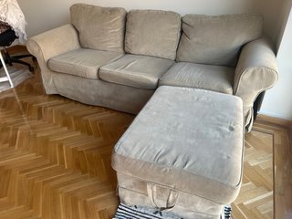 Sofá Ikea con puf
