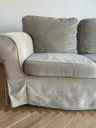 Sofá Ikea con puf