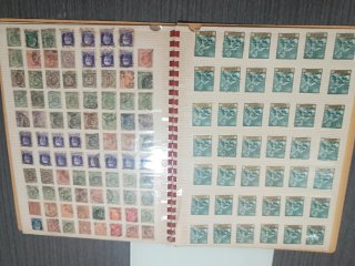 Álbum de sellos antiguo