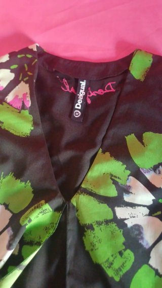 Vestido Desigual Negro con Flores Verdes Talla M