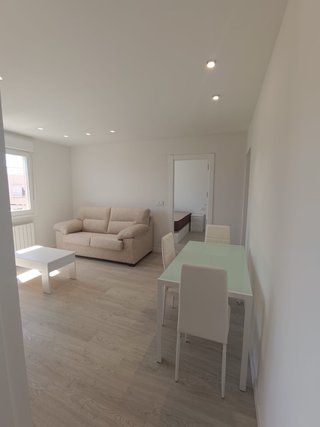 Habitación en Calle Río Oja,3,Logroño.Universidad
