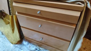 Mesita de noche y cajonera madera