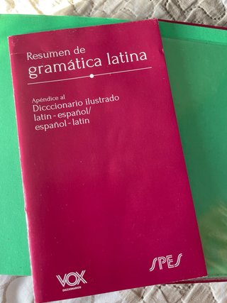 Diccionario ilustrado latín-español/ español-latín