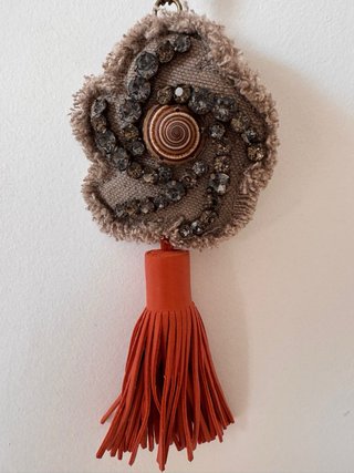 Collar Maliparmi piedra y naranja