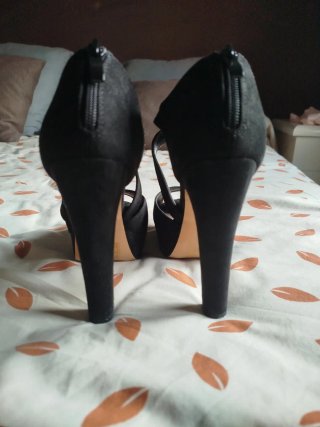 Sandalias de tacón alto negras