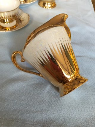 Precioso juego de café porcelana y oro