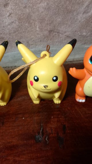 Figura Pokémon Tomy antiguas