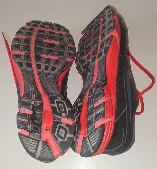Zapatillas Nike Hombre, Negras y Rojas, 42