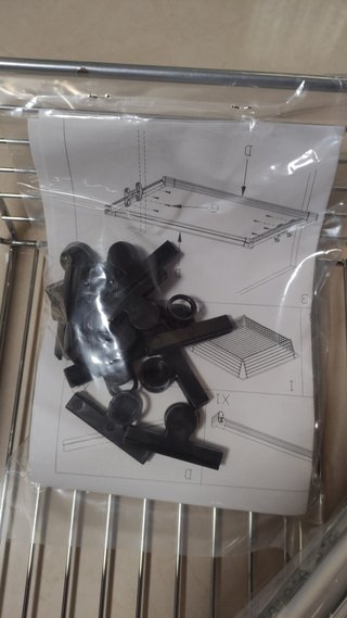 Cesta Metálica Extraíble para Armario