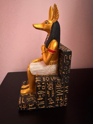 Estátua dourada Deus mumificação Anúbis Egípcio