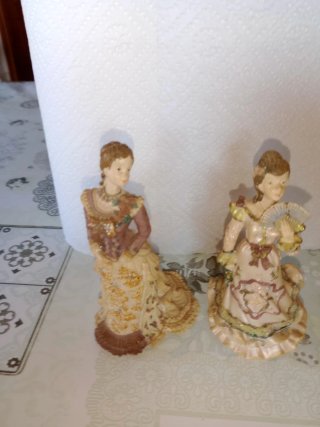 Muñecas de porcelana estilo victoriano