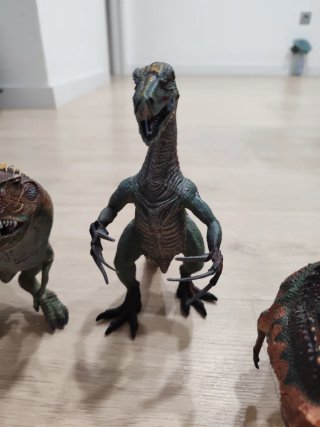 Lote 3 figuras dinosaurios