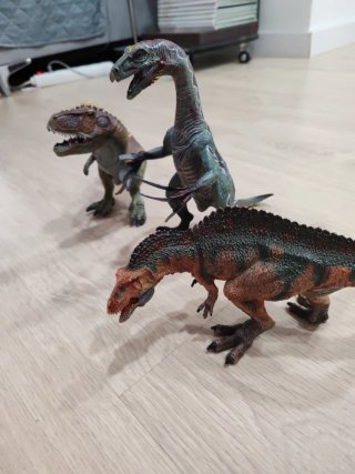 Lote 3 figuras dinosaurios