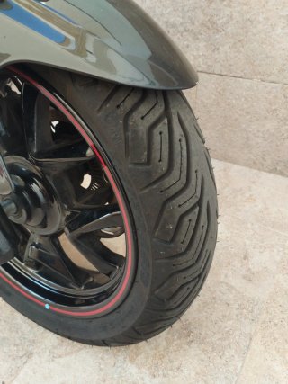 SYM Joymax 125 i Maxi Scooter