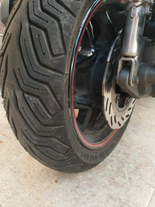SYM Joymax 125 i Maxi Scooter
