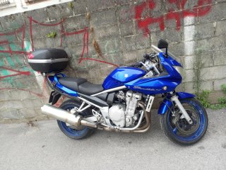 Suzuki Bandit 650 Azul