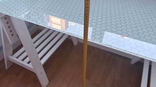 Mesa escritorio Ikea cristal y madera