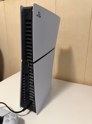 PS5 con Lector + Mando + 2 Juegos