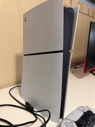 PS5 con Lector + Mando + 2 Juegos