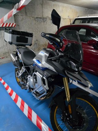 Voge 900 DSX