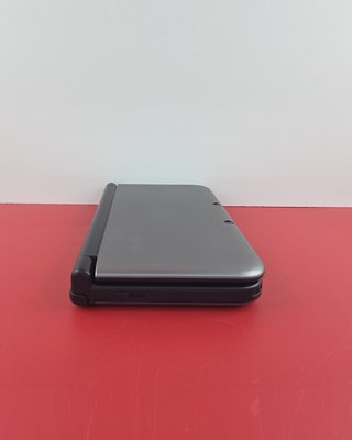 Nintendo 3DS XL Grigia + Caricatore + SD 4GB