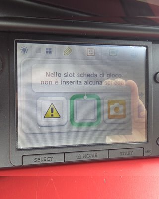 Nintendo 3DS XL Grigia + Caricatore + SD 4GB