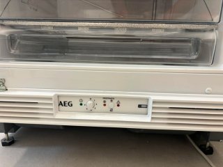 Congelador vertical integrable AEG OAB6I82EF