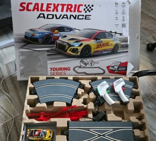 Scalextric Advance Touring Series