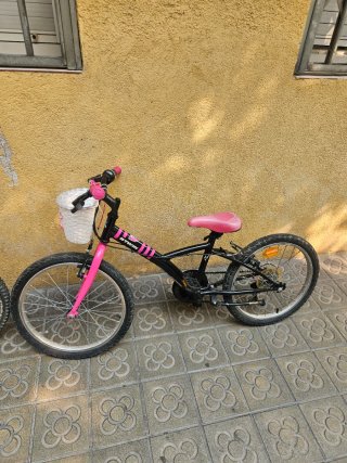 Bicicleta infantil BTWIN negra y rosa