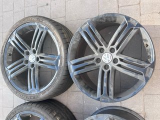 Juego 4 Llantas de Aluminio Volkswagen Radio 19.