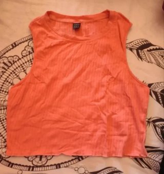 Top SHEIN naranja sin mangas