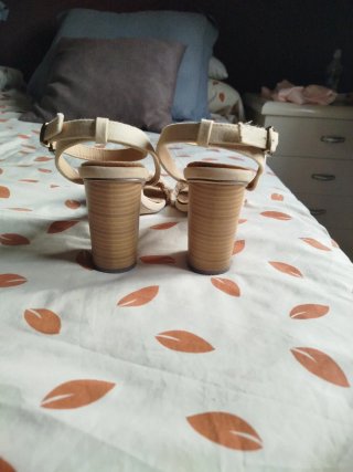 Sandalias Marypaz tacón beige talla 40