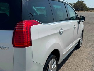 Peugeot 5008 2013 7 PLAZAS
