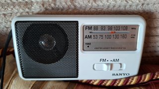 Radio Sanyo AM/FM KS102