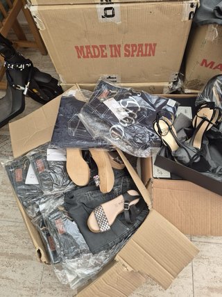 Oferta Sin estrenar Lote Daffy's Jeans y Sandalias