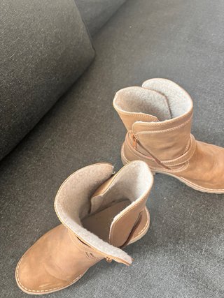 Botas niña marrones