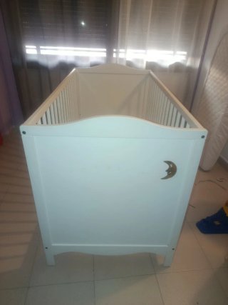 Cuna bebé blanca con colchón