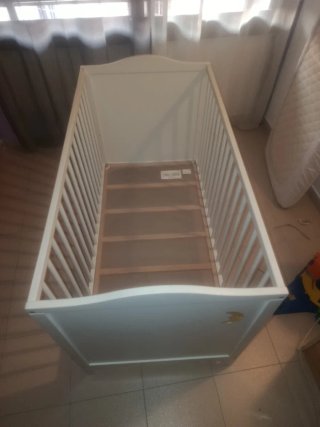 Cuna bebé blanca con colchón