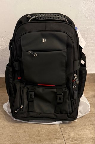 Mochila con ruedas y compresion al vacio