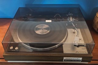 Tocadiscos Marantz 6100