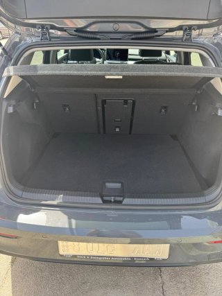 Volkswagen Golf 2025