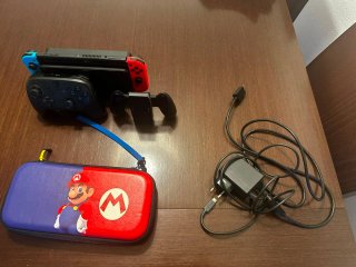 Nintendo Switch OLED Blu e Rosso