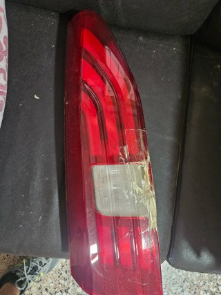 Luces Peugeot rifter