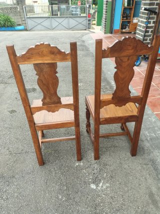 Mesa comedor castaño y 6 sillas